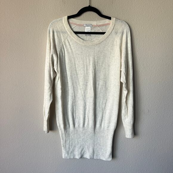 Talula Aritzia Ivory Cashmere Blend Long Sleeve Sweater Size XXS - Picture 1 of 5